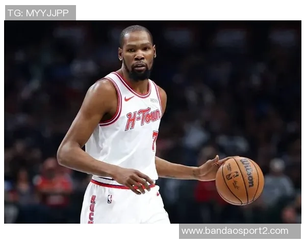 火箭备战雷霆杜兰特申京贾巴里同框训练照引发球迷热议