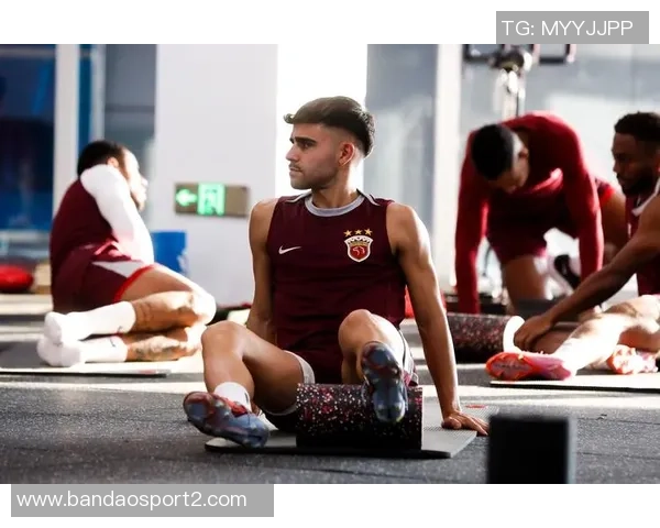 穆斯卡特谈亚冠表现提升与古斯塔沃红牌争议的难解之处 穆斯卡特谈亚冠表现提升与古斯塔沃红牌争议的难解之处