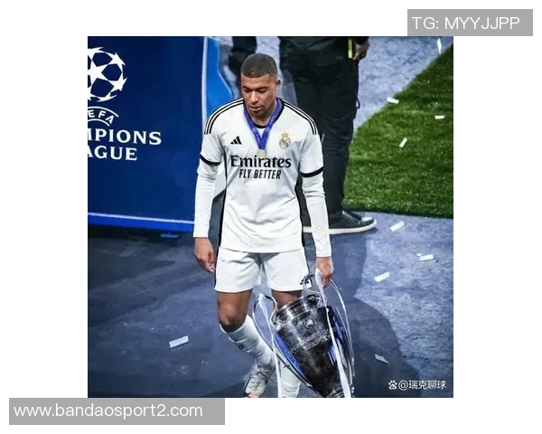 西甲焦点战:皇马在国家德比中力克巴萨展现王者风范 西甲焦点战:皇马在国家德比中力克巴萨展现王者风范