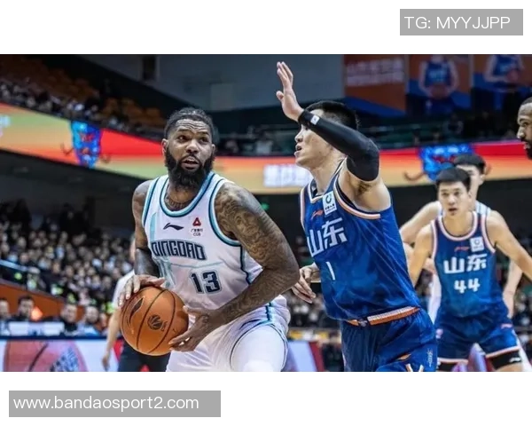 林书豪盛赞鲍威尔努力精神期待他在赛场上取得更大成功