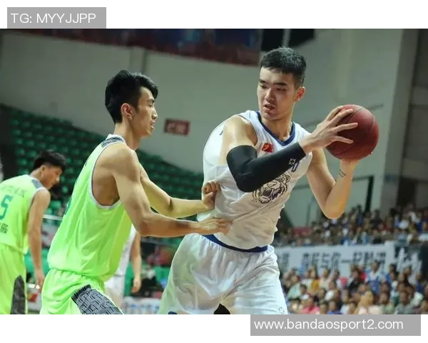 朱鹏宇祝贺海港夺冠感谢球迷支持我们全力以赴的努力