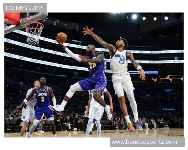 湖人逆袭西部第二老詹年薪5263万缺阵球队如何崛起