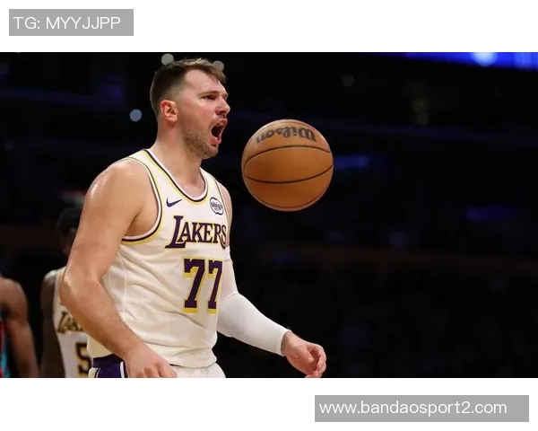 沃西称东契奇即使状态不佳依然能主导比赛他是最具威胁的球员 沃西称东契奇即使状态不佳依然能主导比赛他是最具威胁的球员