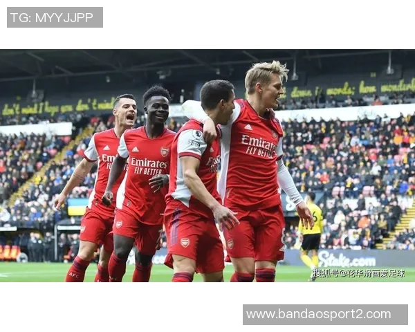 詹俊分析曼联逆转水晶宫比赛表现中场和边路引援仍显迫切需求 詹俊分析曼联逆转水晶宫比赛表现中场和边路引援仍显迫切需求